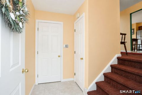 Tiny photo for 4 Camille Lane #4, Canton, CT 06019 (MLS # 24181811)