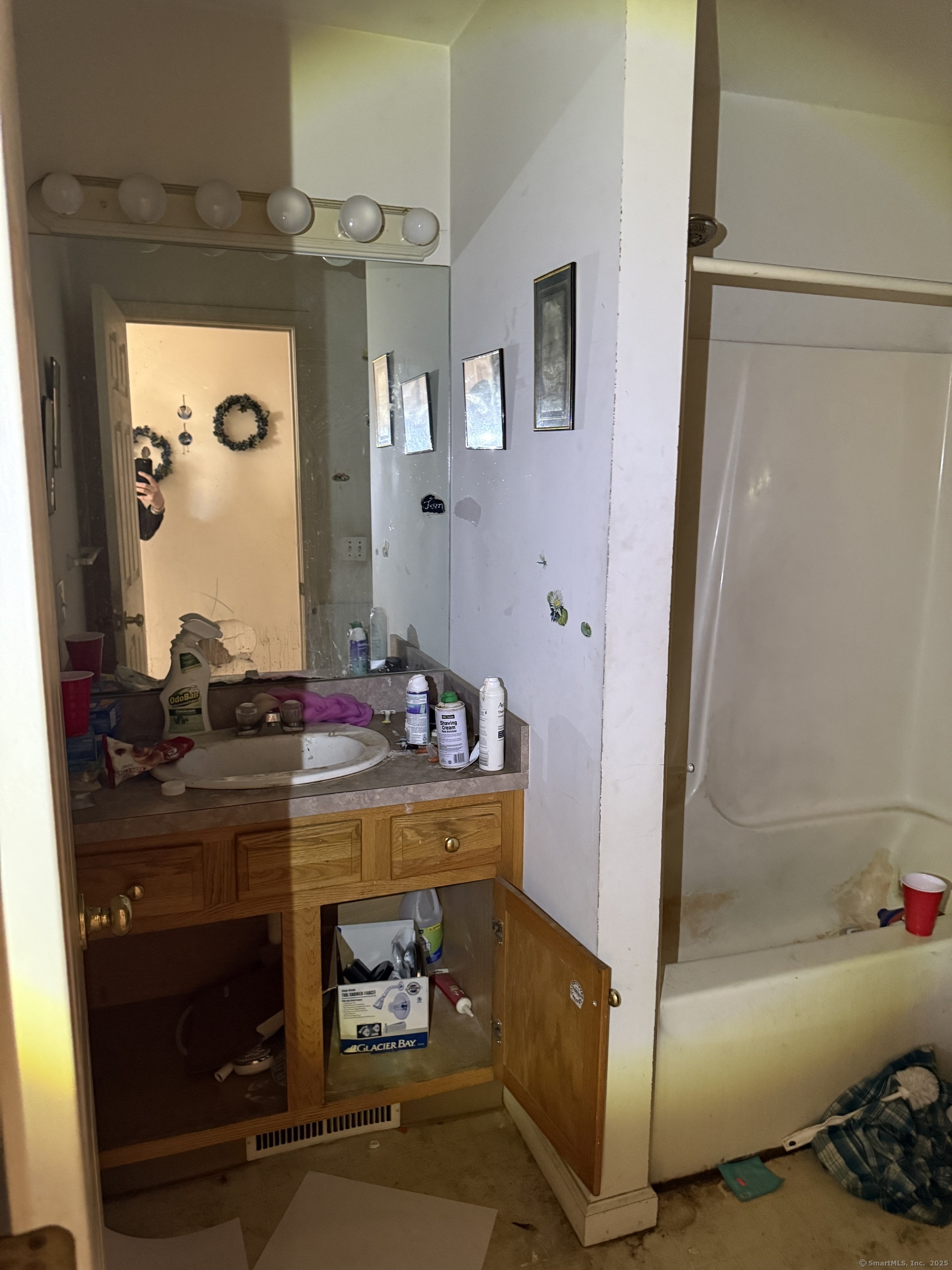 39 Taft Point, Waterbury, Connecticut image 23