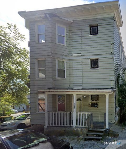 Multifamily For Sale - 225 Bishop Street<br/> Waterbury, CT 06704