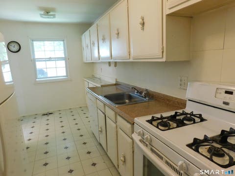 Tiny photo for 50 Greenhouse Road #10A, Bridgeport, CT 06606 (MLS # 24183792)