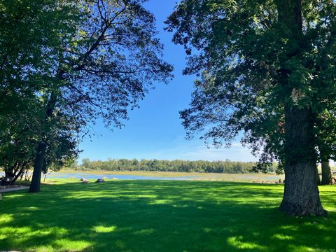 Photo of 5 Outer Road, Norwalk, CT 06854 (MLS # 24142009)