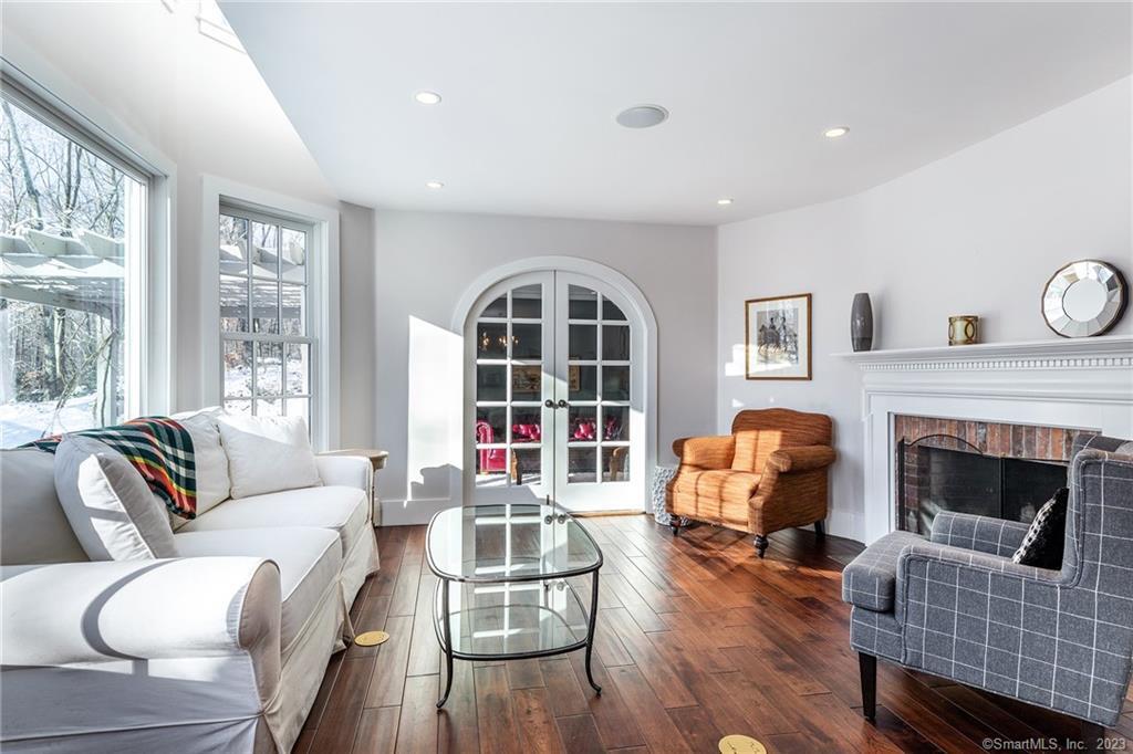 104 Lower Church Hill Road