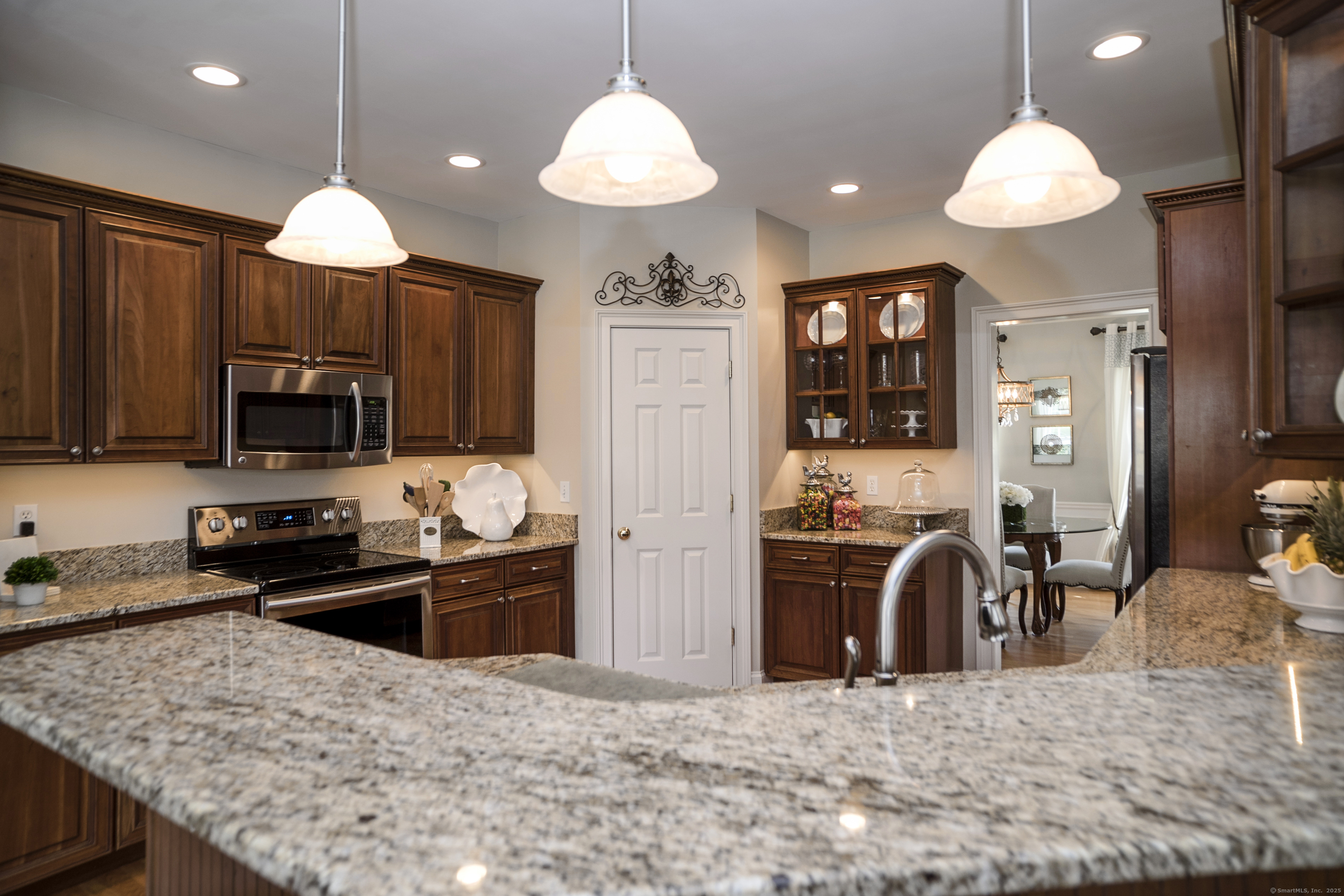 190 Shadow Pond Lane
