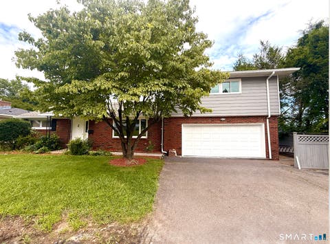 Photo of 81 Esther Avenue, Waterbury, CT 06708 (MLS # 24196898)