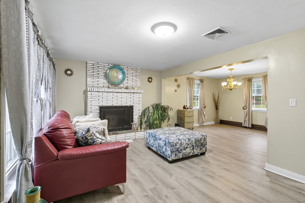 Photo of 41 Chestnut Drive, Windsor, CT 06095 (MLS # 24142259)