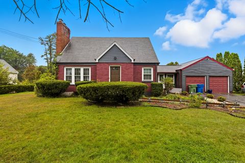 Photo of 41 Chestnut Drive, Windsor, CT 06095 (MLS # 24142259)