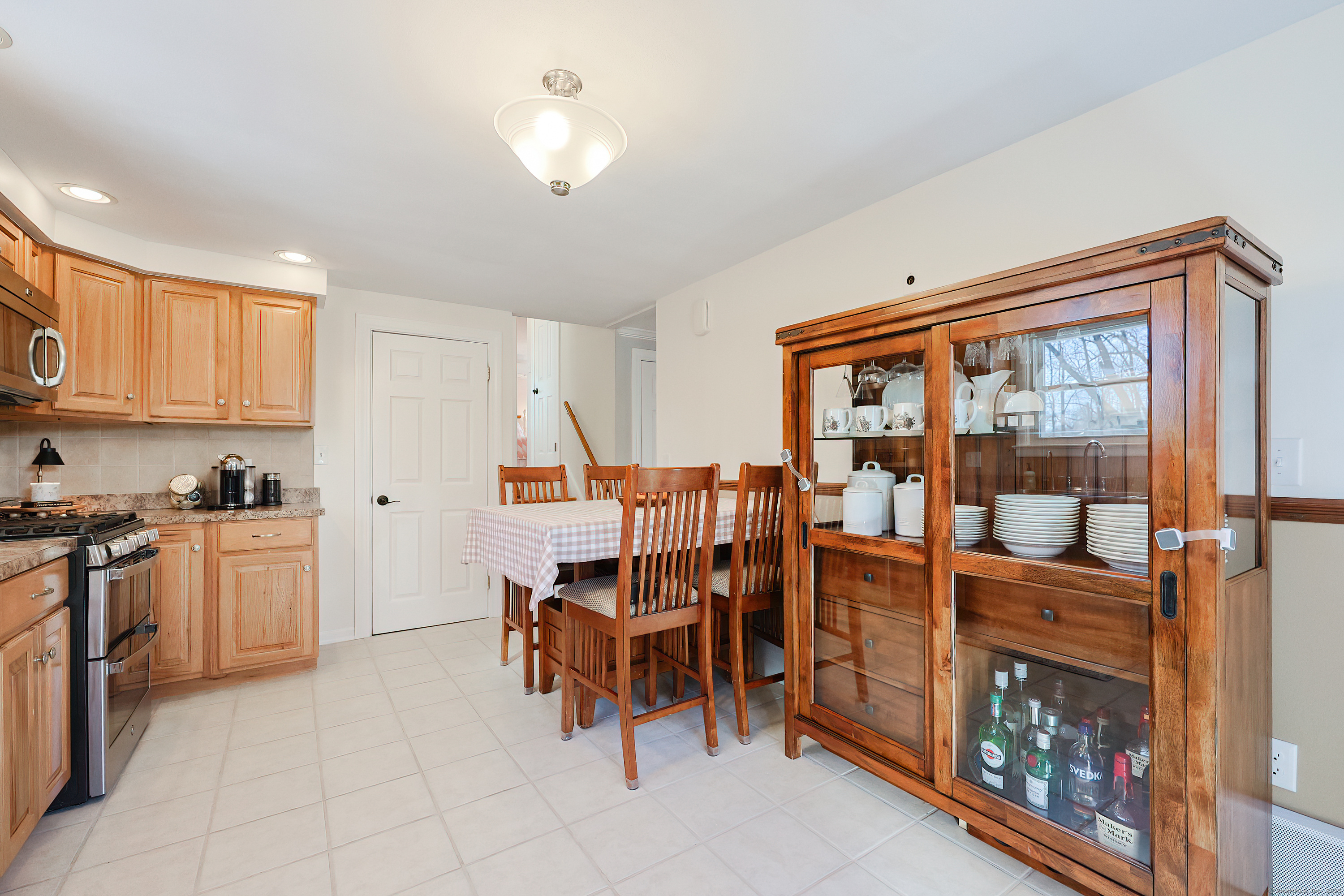 6 Woodbridge Manor Road, Ansonia, Connecticut image 24