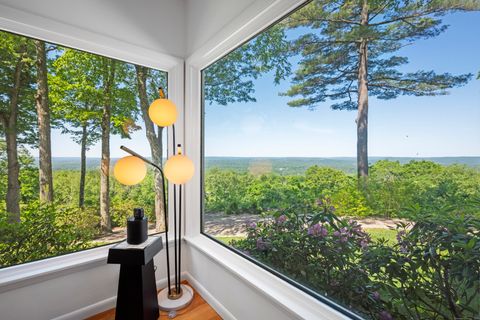 29 Montevideo Road Avon CT 06001