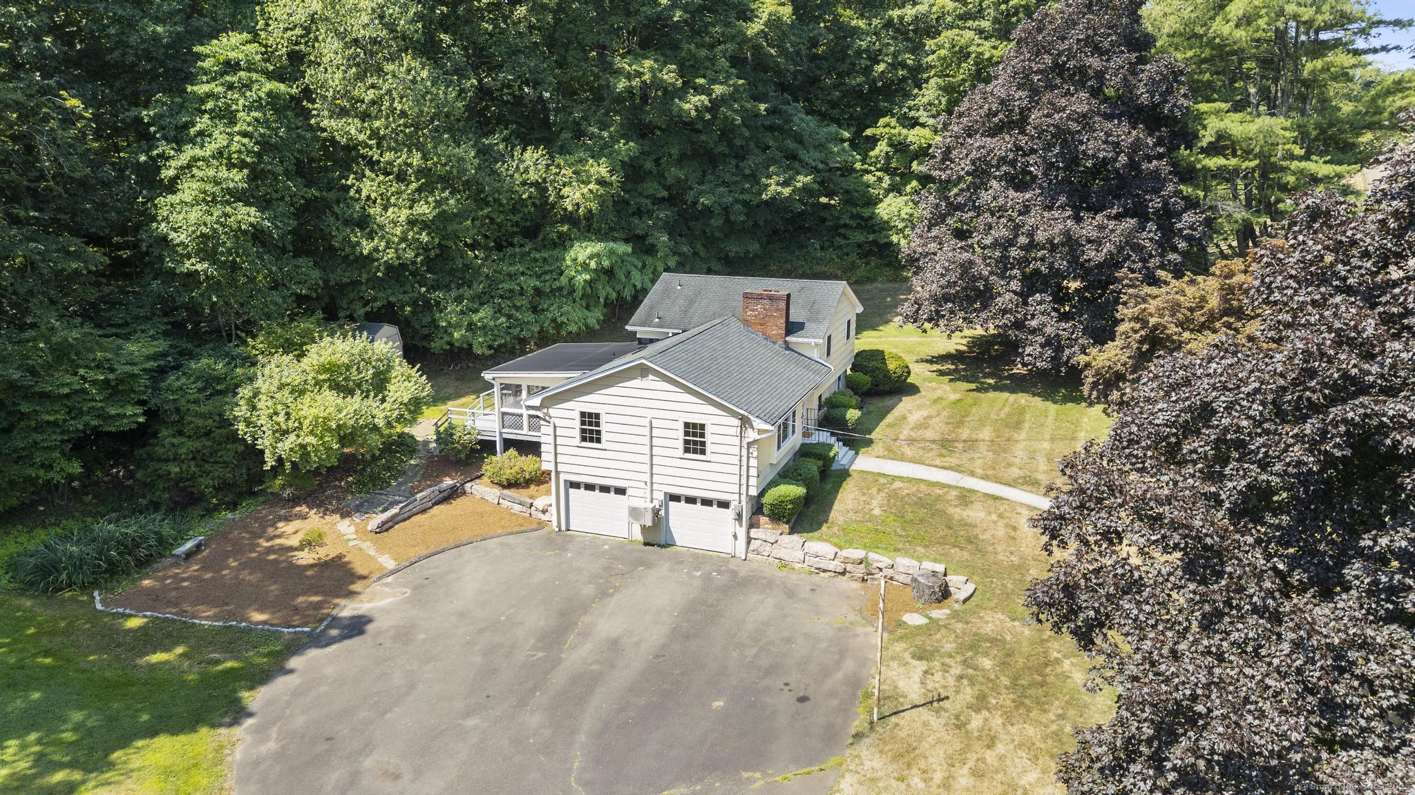15 Oakgate Drive