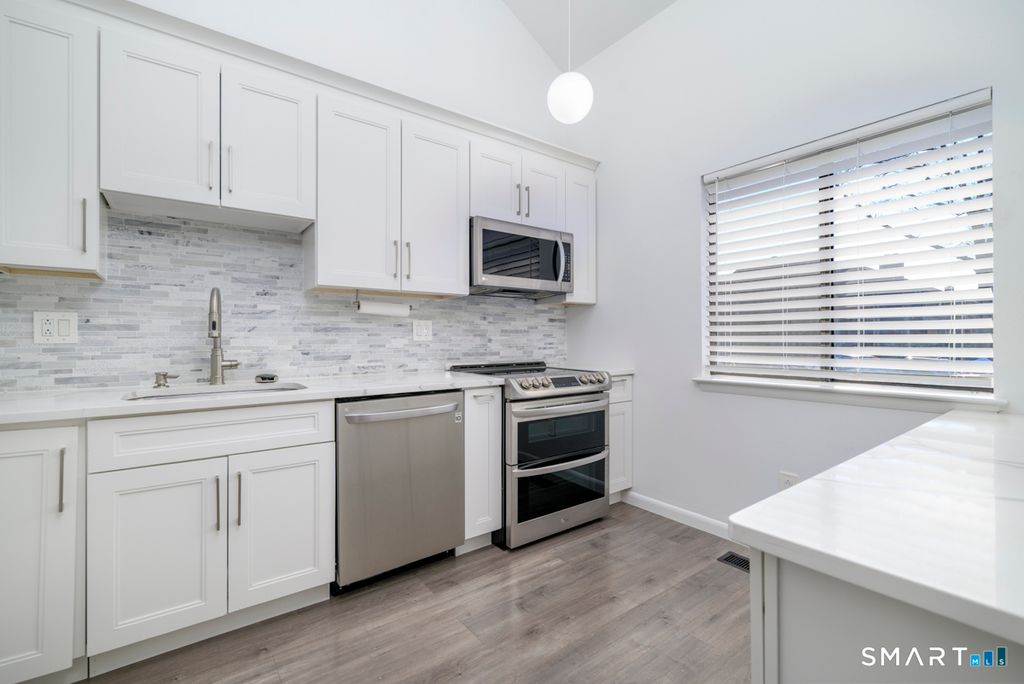 Photo of 2437 Bedford Street #22-4, Stamford, CT 06905 (MLS # 24147956)