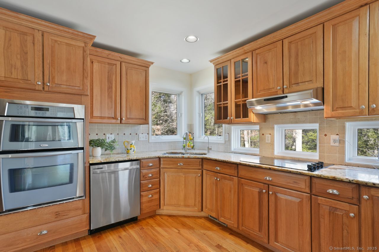 30 Farm Field Ridge Road, Newtown, Connecticut image 14