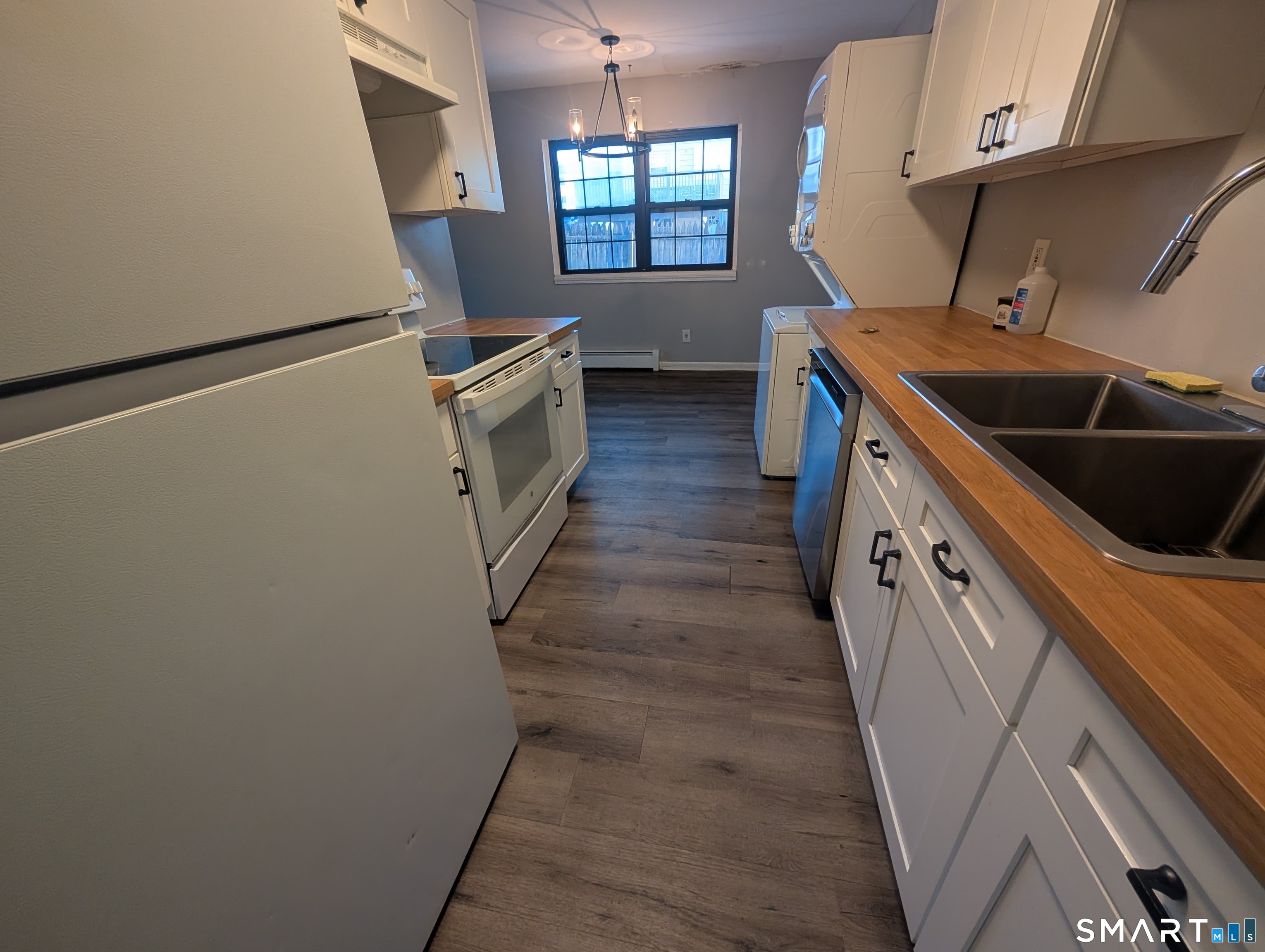 21 Enid Street APT A