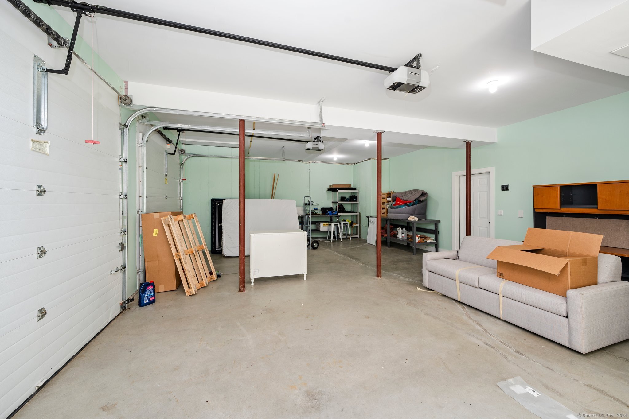 Voluntown, Connecticut 06384, United States, 3 Bedrooms Bedrooms, ,4 BathroomsBathrooms,Residential,Active,34313