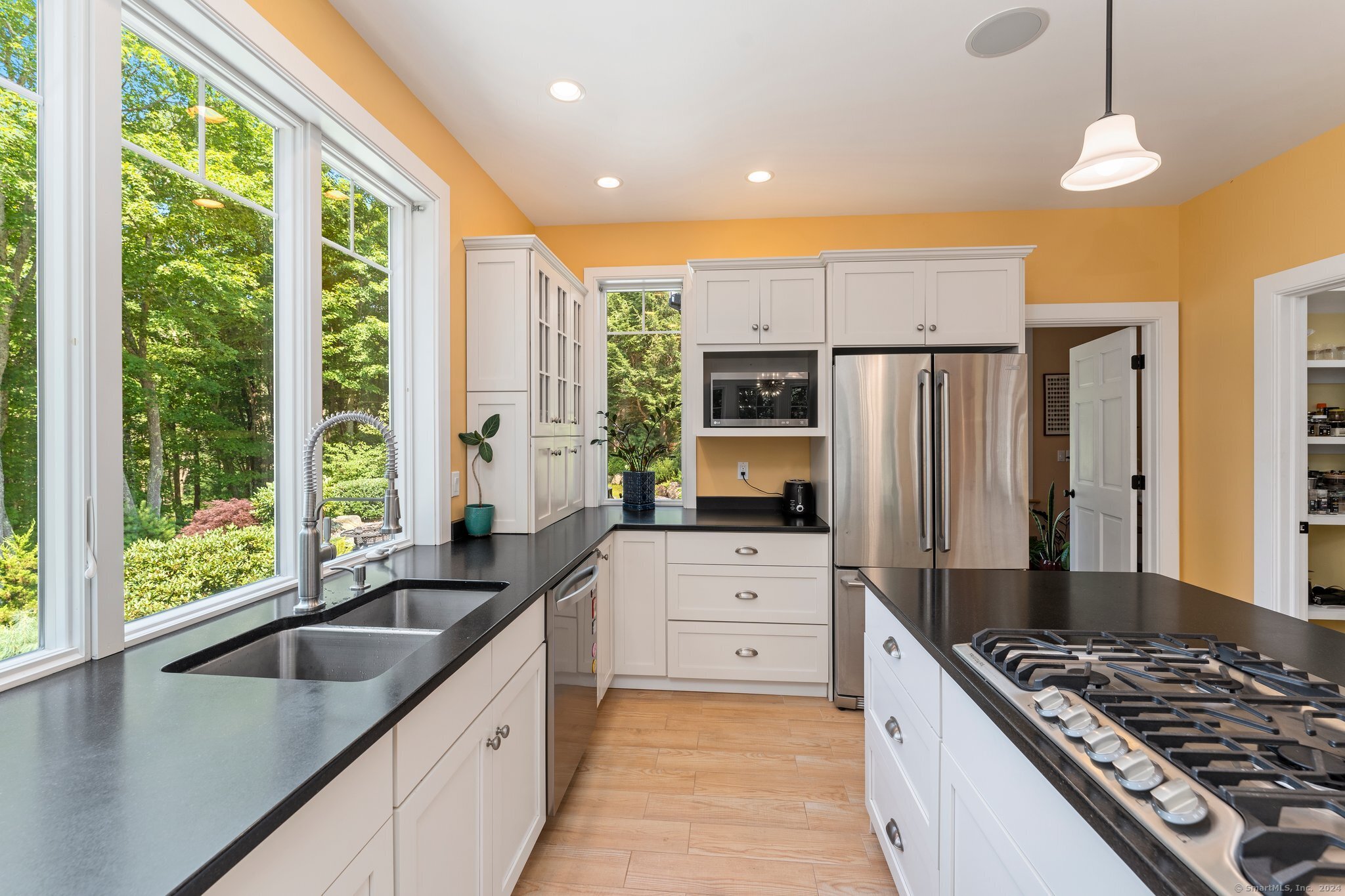 Voluntown, Connecticut 06384, United States, 3 Bedrooms Bedrooms, ,4 BathroomsBathrooms,Residential,Active,34313