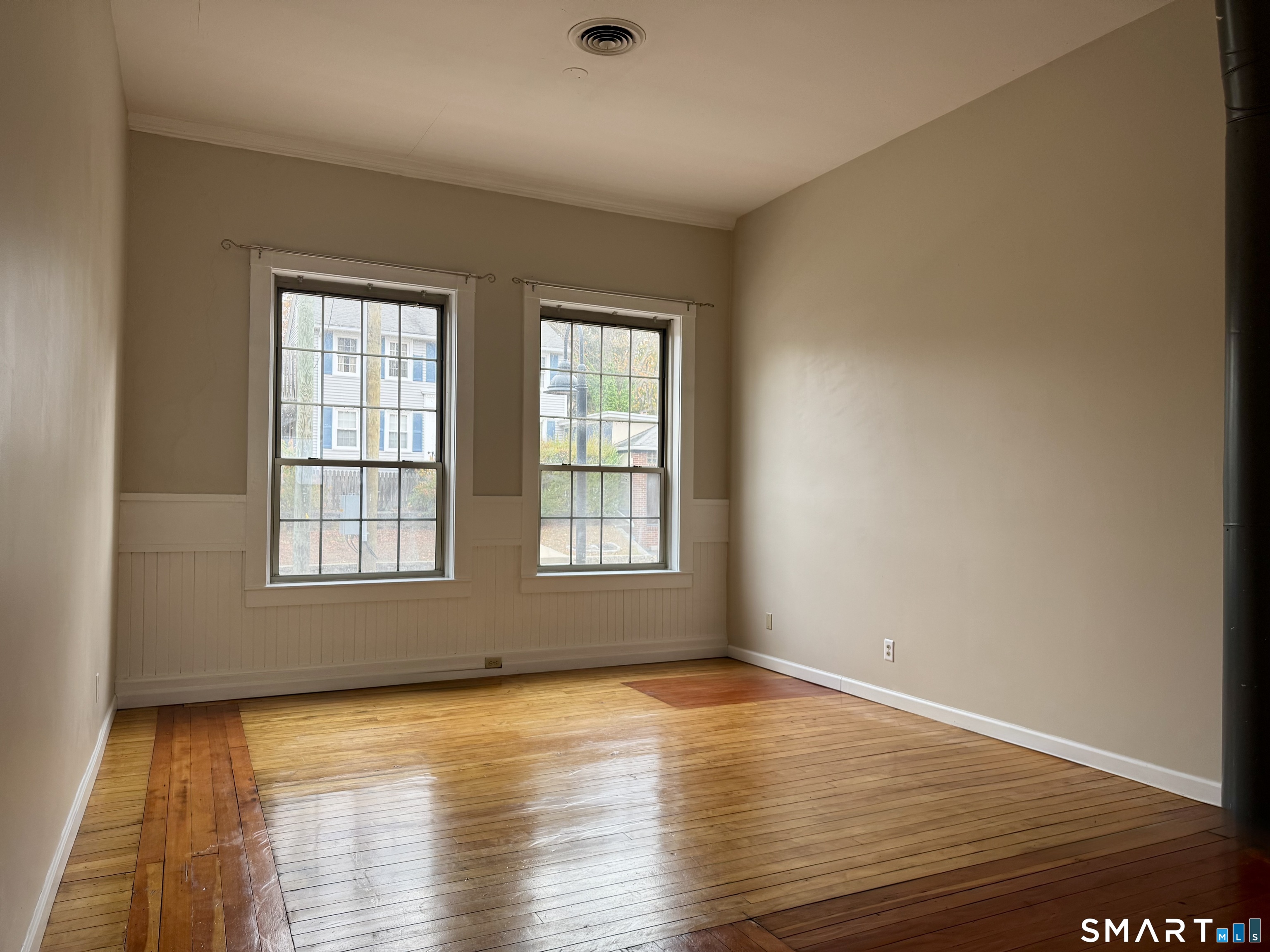 92 Main Street 107