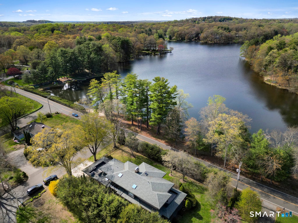34 Canoe Brook Road