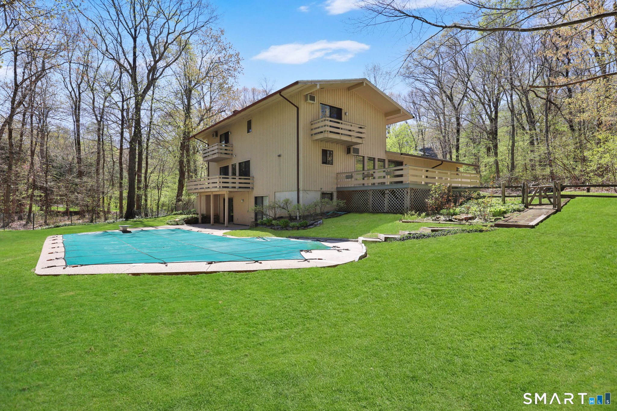 18 Ledgewood Road