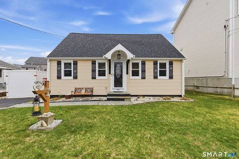 Homes For Sale - 933 E Broadway<br/> Milford, CT 06460