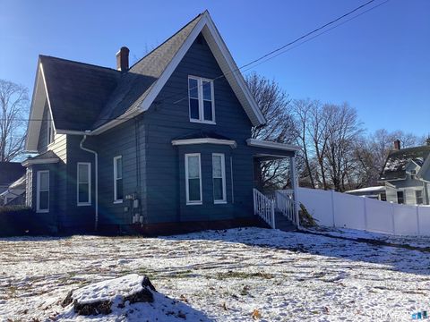 Photo of 68 Woodbridge Street, Manchester, CT 06042 (MLS # 24145474)