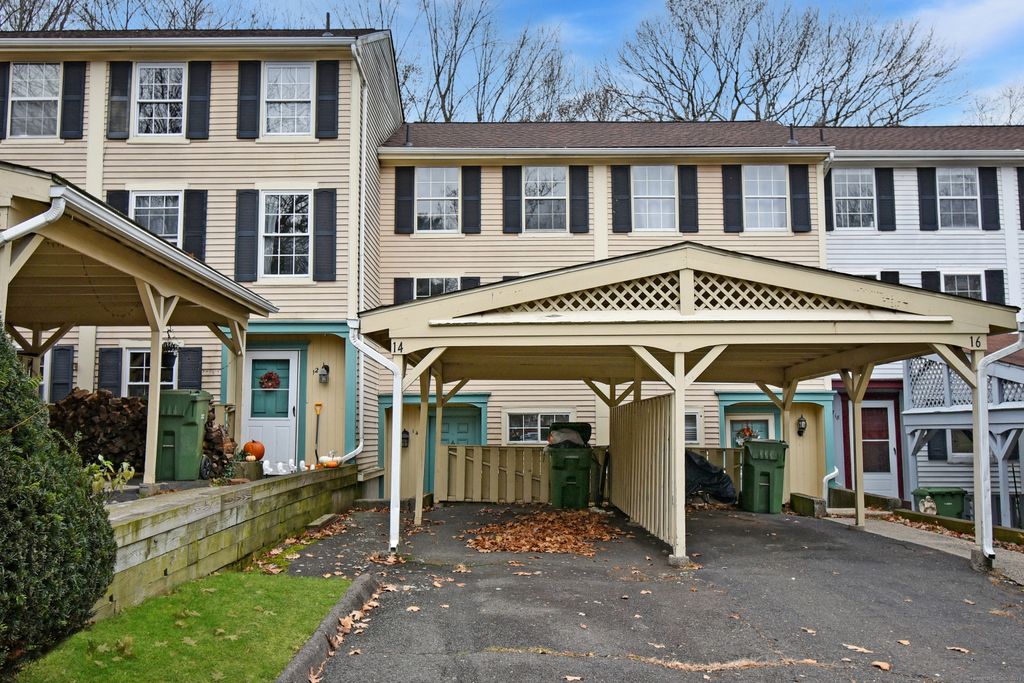 Photo of 14 Rising Trail Drive #14, Middletown, CT 06457 (MLS # 24142432)