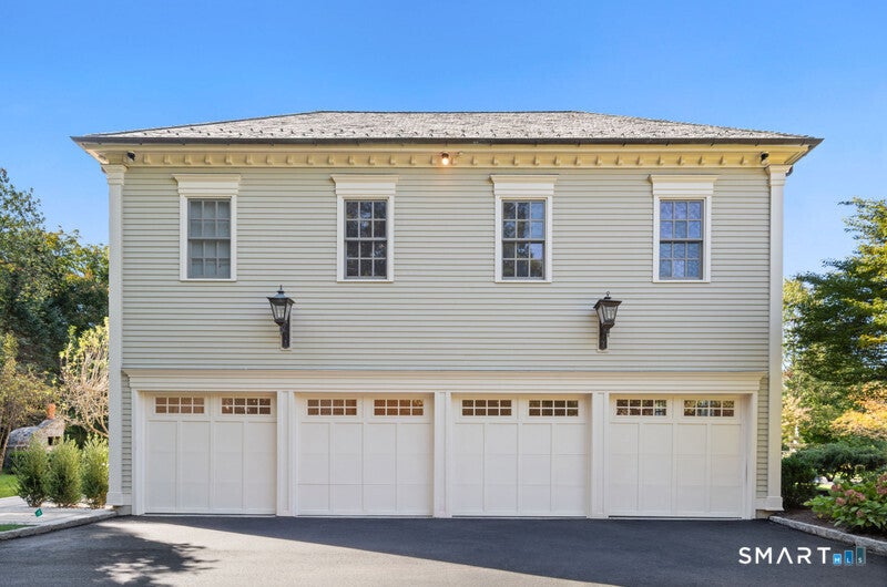 451 Mansfield Avenue