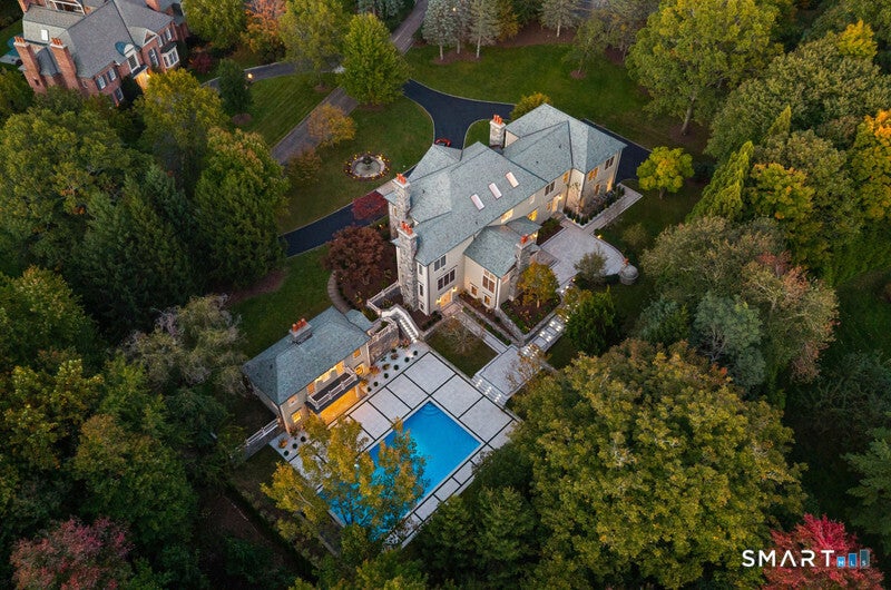 451 Mansfield Avenue