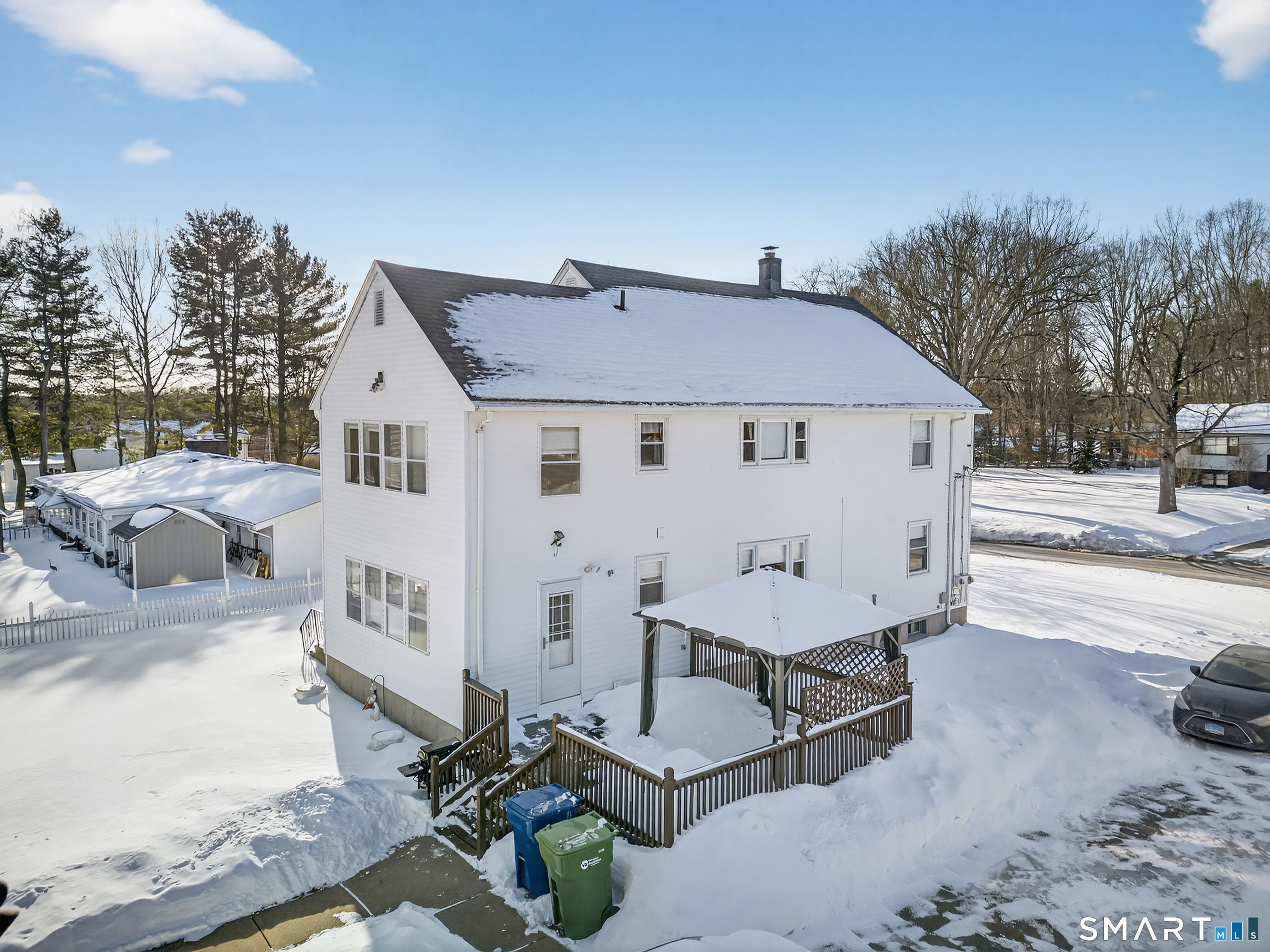 1946 Poquonock Avenue