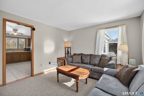 Tiny photo for 1946 Poquonock Avenue, Windsor, CT 06095 (MLS # 24153874)