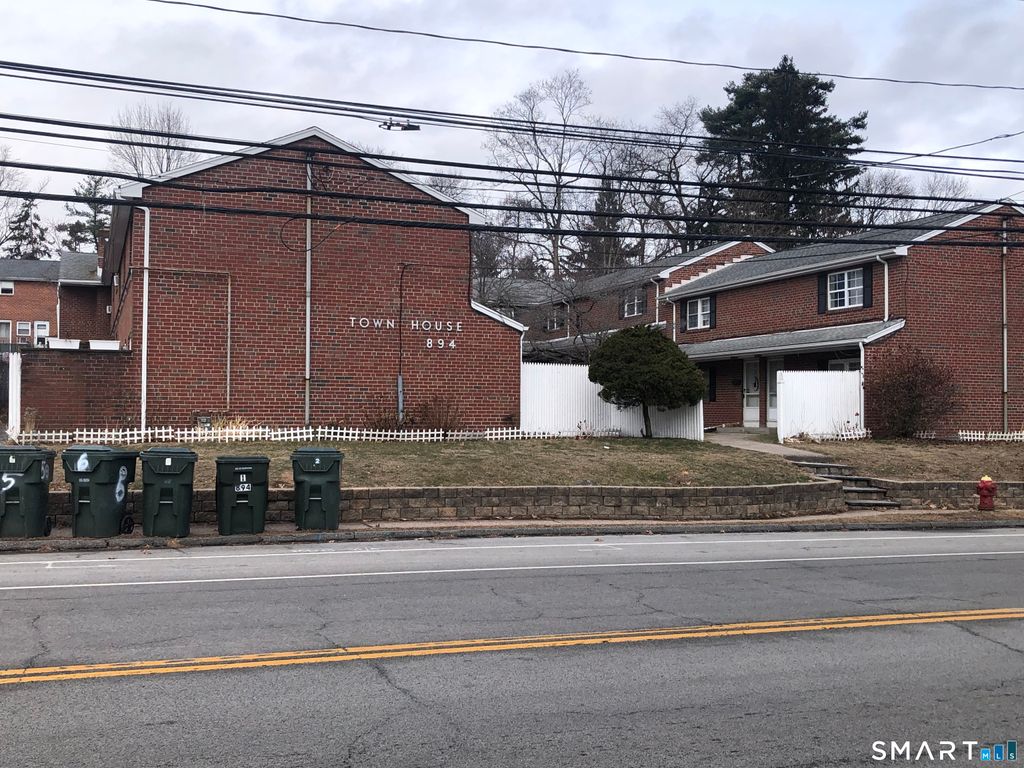 Photo of 894 Burnside Avenue #APT 11, East Hartford, CT 06108 (MLS # 24145523)