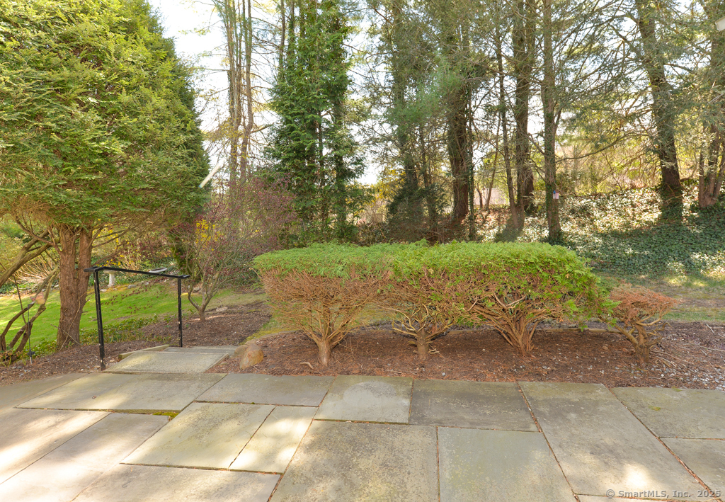 607 Heritage Village #B, Southbury, Connecticut image 17