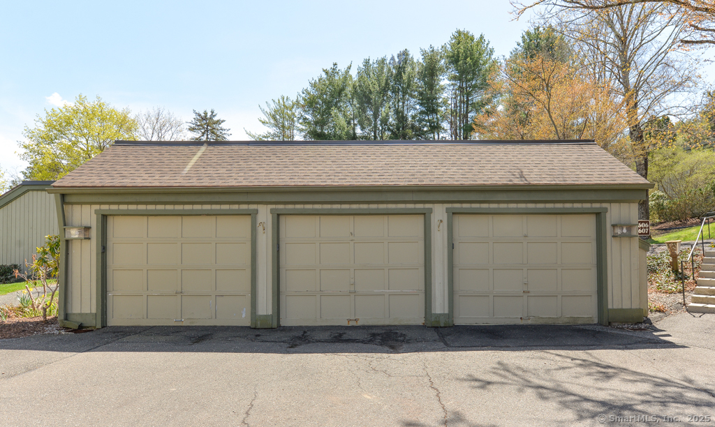 607 Heritage Village #B, Southbury, Connecticut image 20