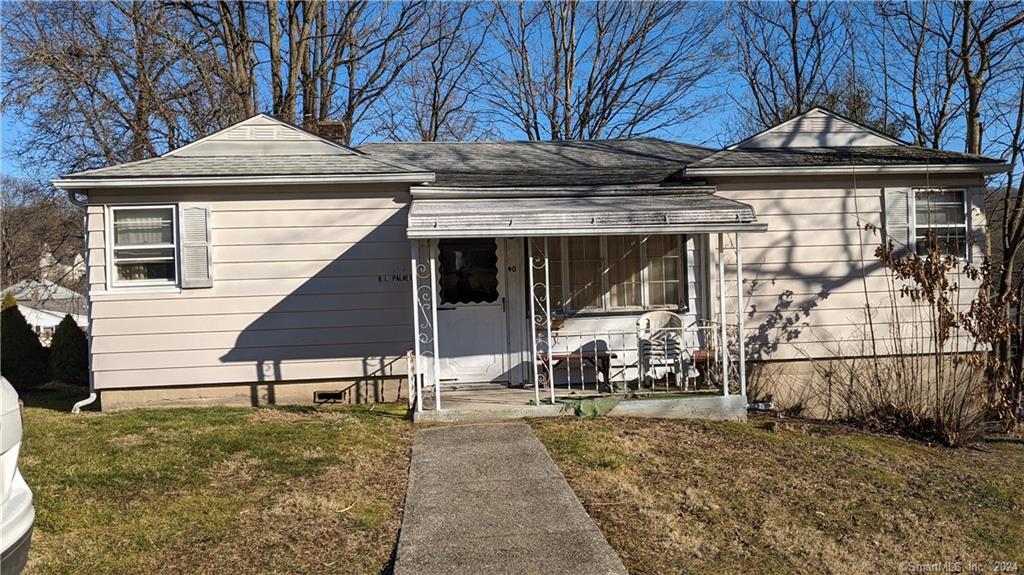 Property for Sale at 40 Viola Street, Watertown, Connecticut - Bedrooms: 3 
Bathrooms: 2 
Rooms: 6  - $135,000