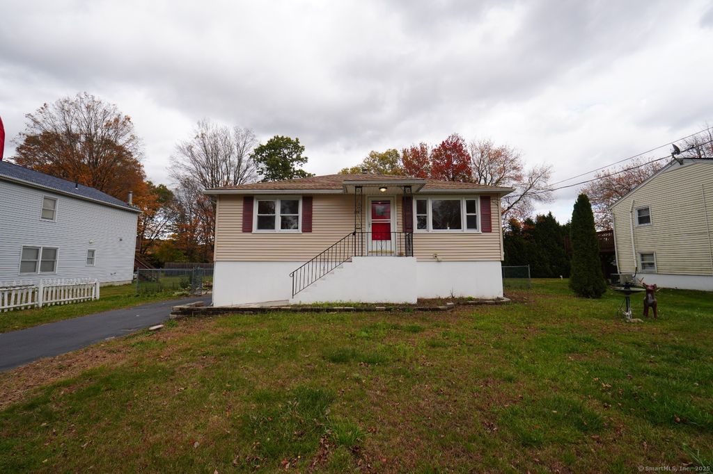 Photo of 474 Chestnut Avenue, Waterbury, CT 06704 (MLS # 24134692)