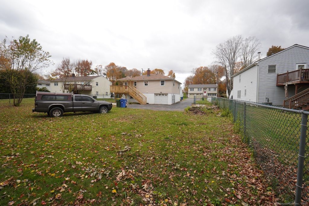 Photo of 474 Chestnut Avenue, Waterbury, CT 06704 (MLS # 24134692)