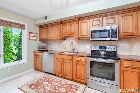 Tiny photo for 80 Seaview Terrace #32, Guilford, CT 06437 (MLS # 24186354)