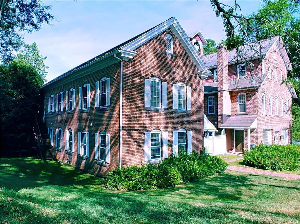 8 Holley Street