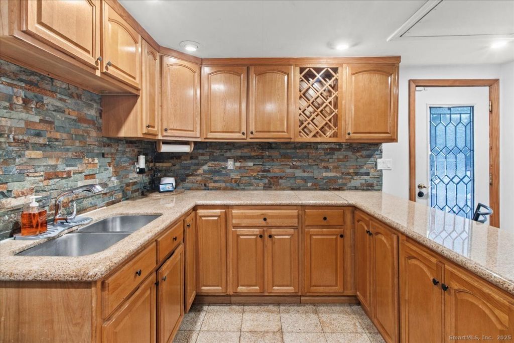 Photo of 57 Concord Circle, Wethersfield, CT 06109 (MLS # 24142416)