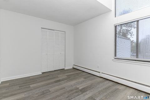 Tiny photo for 5 Talcott Forest Road #APT A, Farmington, CT 06032 (MLS # 24146020)