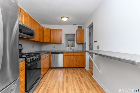 Tiny photo for 5 Talcott Forest Road #APT A, Farmington, CT 06032 (MLS # 24146020)