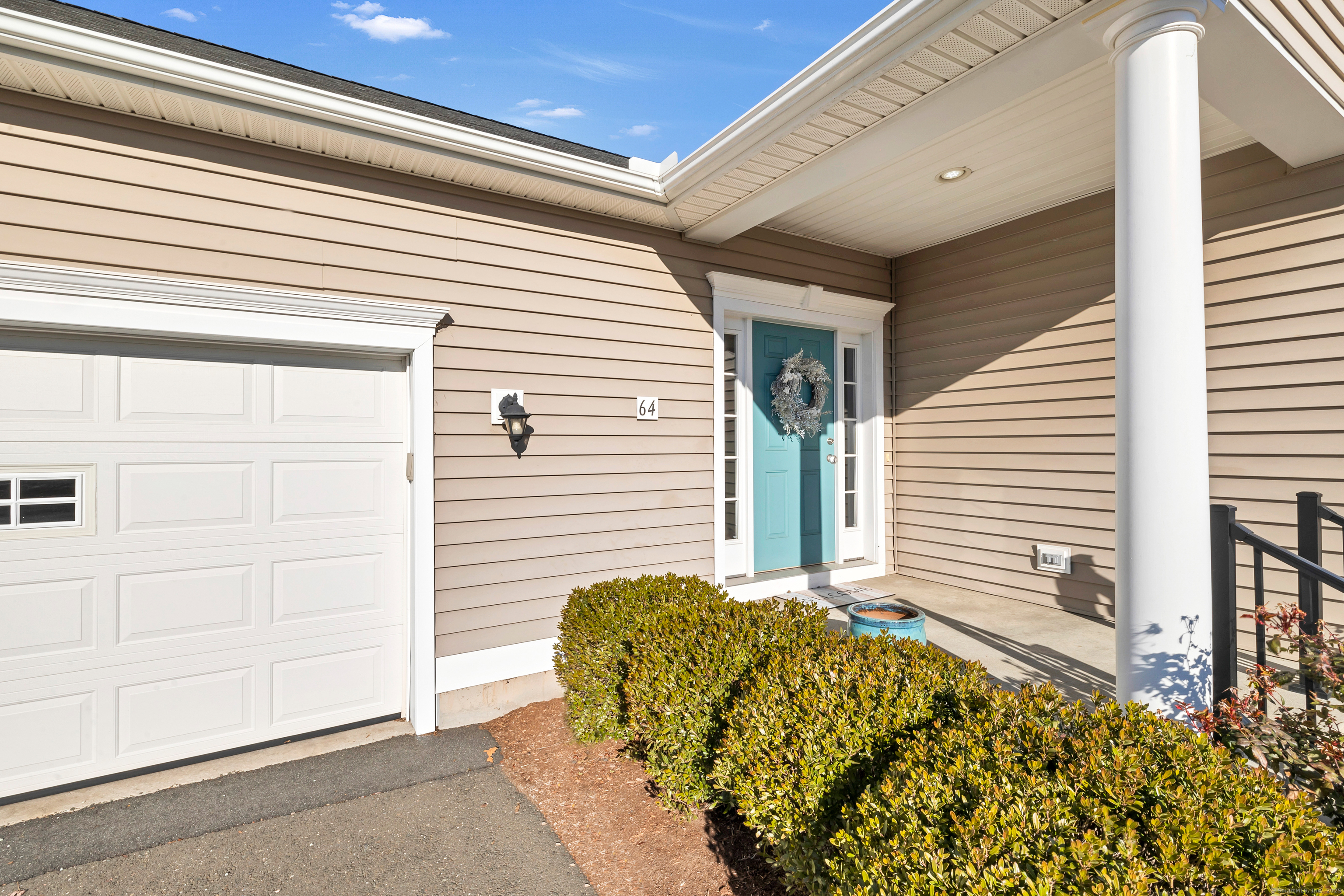 64 Chapman Chase #64, Windsor Locks, Connecticut image 4