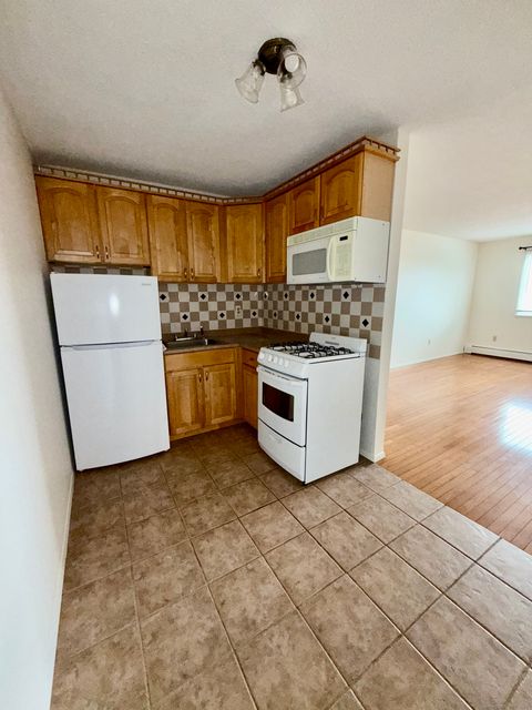 Tiny photo for 1168 Main Street #C7, Stratford, CT 06615 (MLS # 24136919)