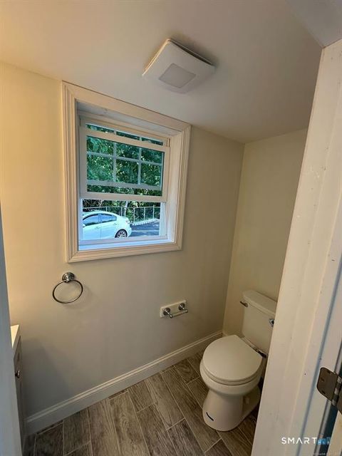 Tiny photo for 1083 Whalley Avenue #B, New Haven, CT 06515 (MLS # 24145626)