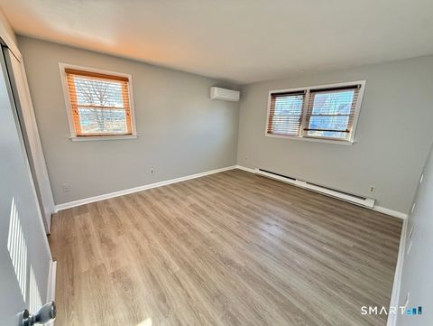 Tiny photo for 3 Bayview Place #2, West Haven, CT 06516 (MLS # 24144557)
