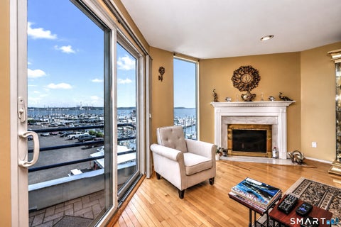 Tiny photo for 10 Harbour Close #10, New Haven, CT 06405 (MLS # 24202581)
