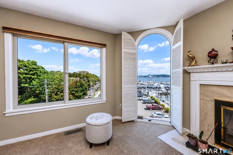 Tiny photo for 10 Harbour Close #10, New Haven, CT 06405 (MLS # 24202581)