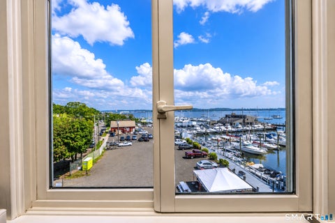 Tiny photo for 10 Harbour Close #10, New Haven, CT 06405 (MLS # 24202581)