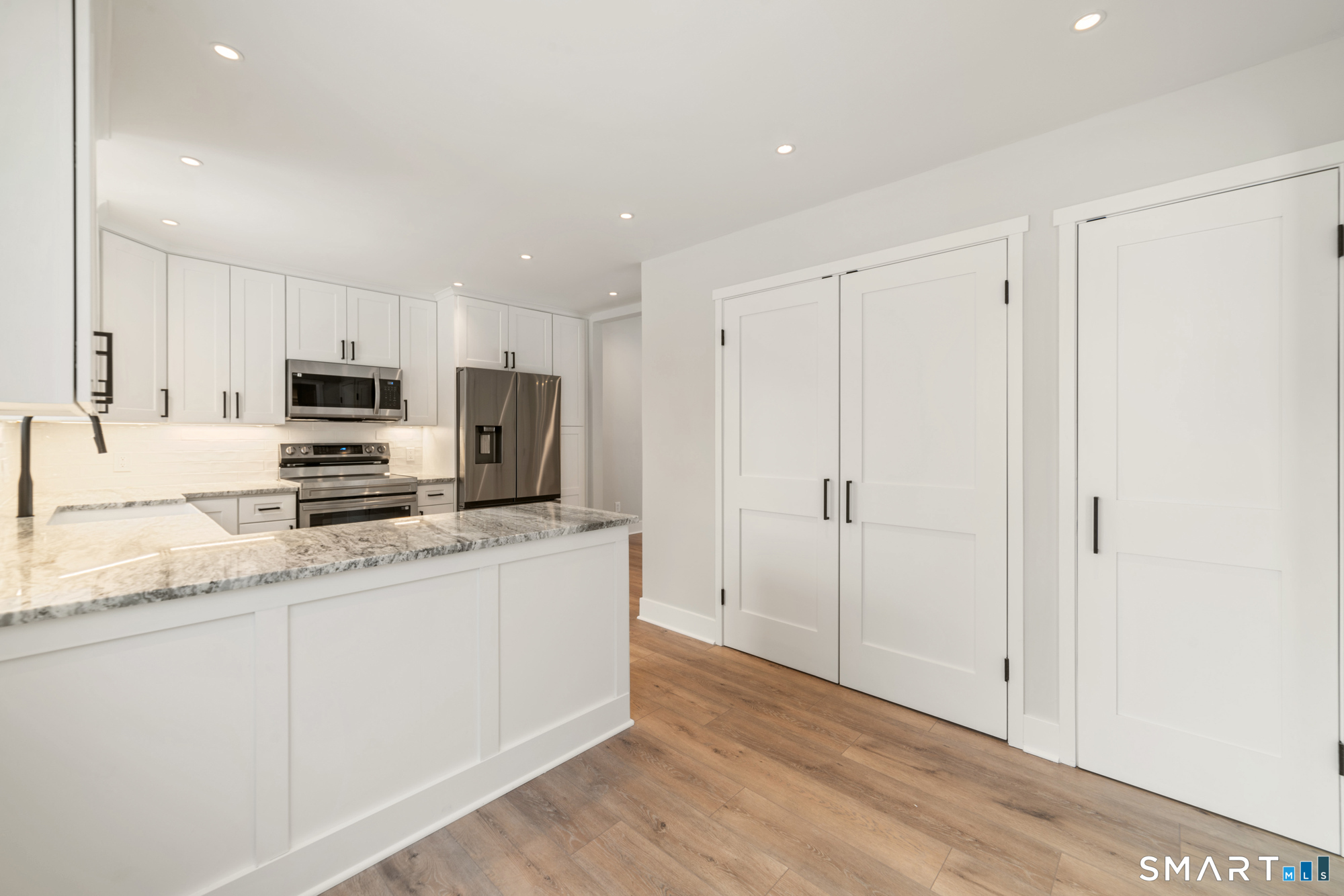 919 Heritage Village B