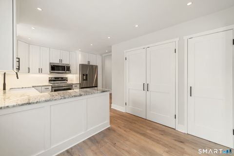 Tiny photo for 919 Heritage Village #B, Southbury, CT 06488 (MLS # 24156220)