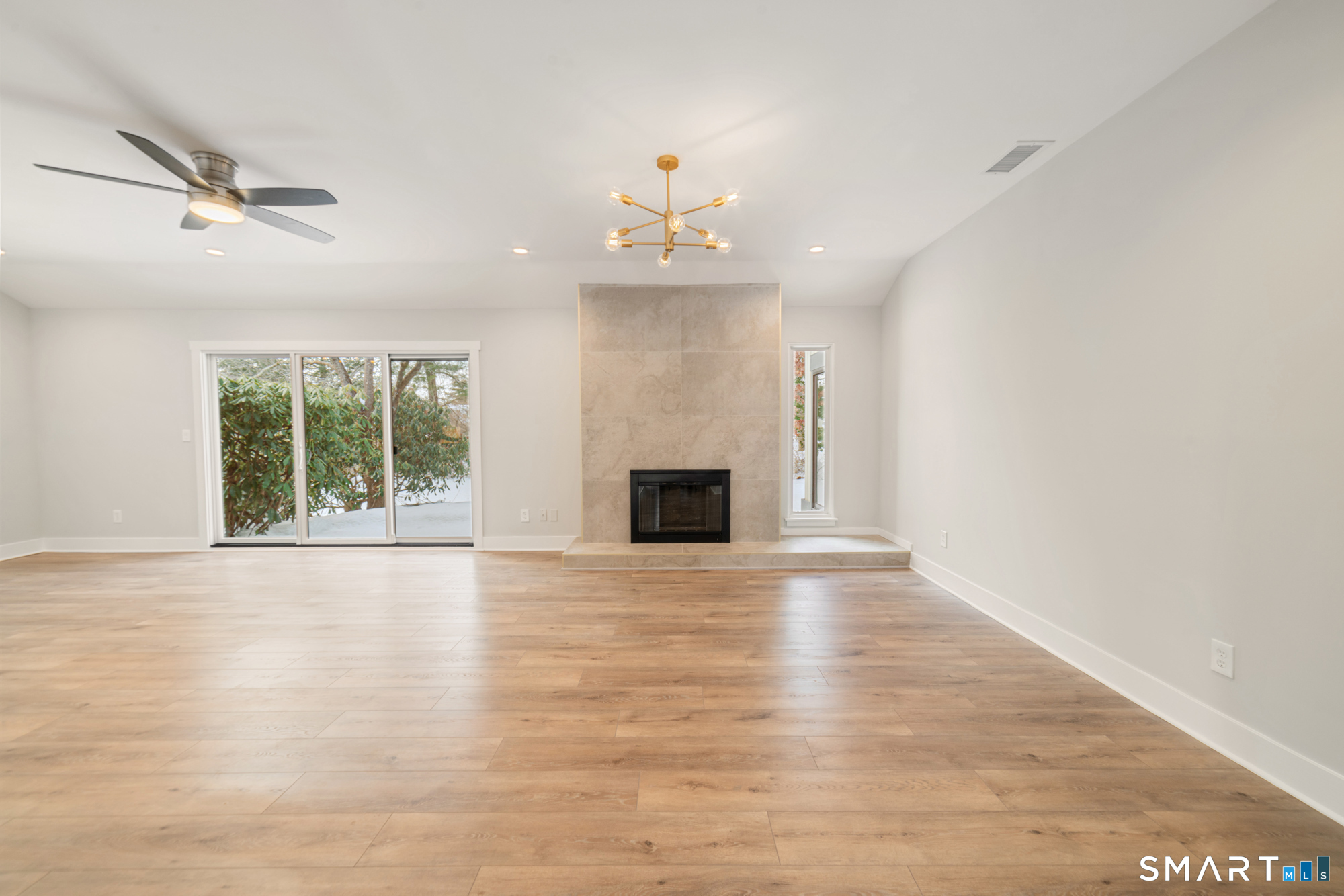 919 Heritage Village B