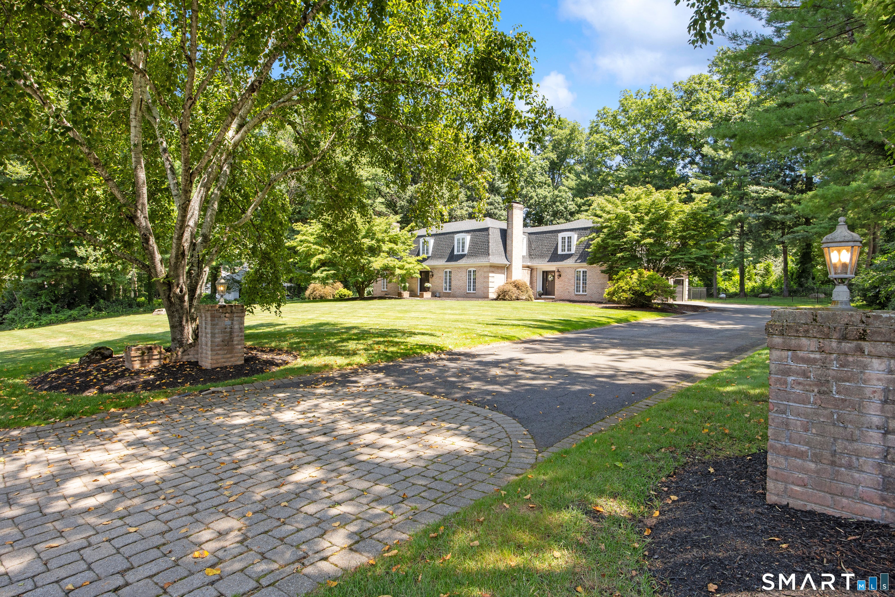 570 Riverside Drive